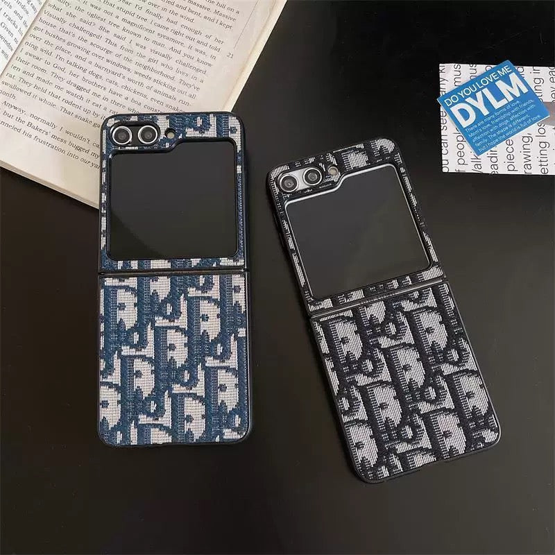 Chic & Sleek – A Fashion Statement for Your Z Flip