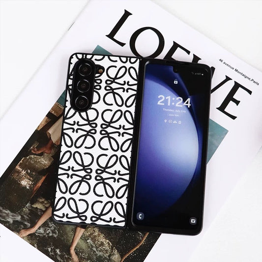 Sophisticated Leather Shield – Ultimate Protection for Z Fold Series